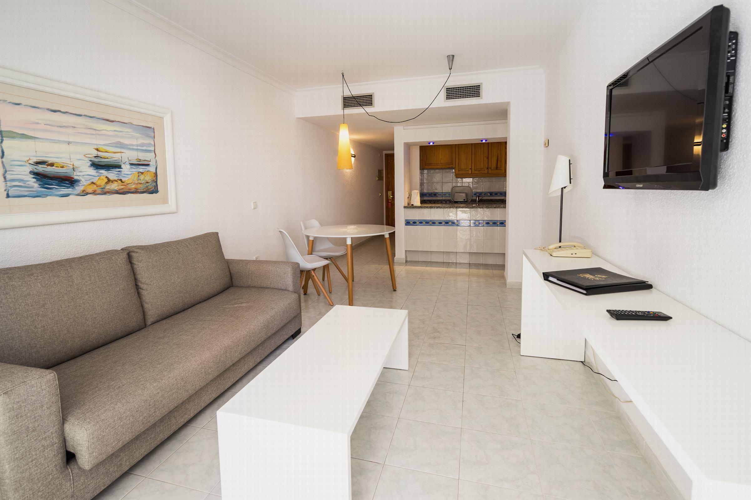Aparthotel Duquesa Playa ซานตาเอวเลเรียเดสริว ภายนอก รูปภาพ