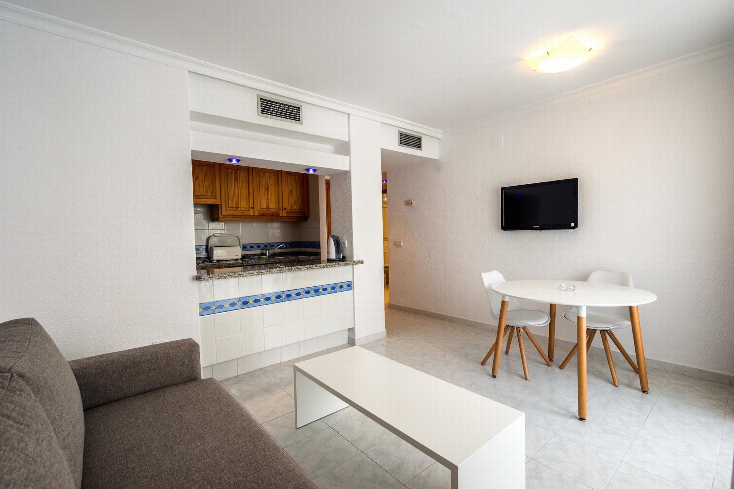 Aparthotel Duquesa Playa ซานตาเอวเลเรียเดสริว ภายนอก รูปภาพ
