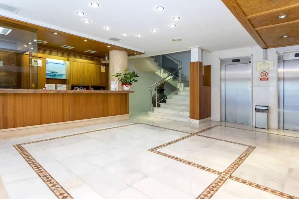 Aparthotel Duquesa Playa ซานตาเอวเลเรียเดสริว ภายนอก รูปภาพ