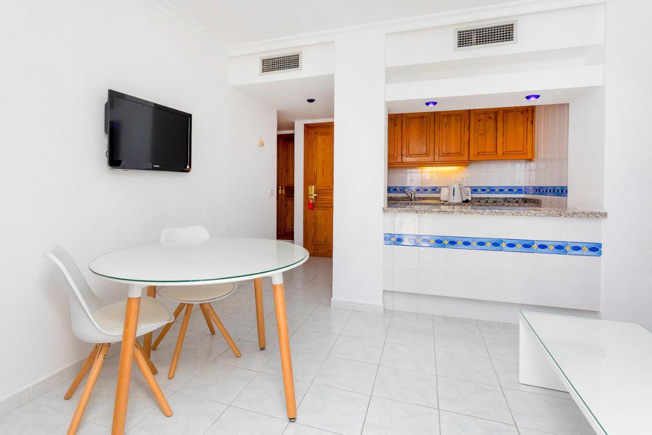 Aparthotel Duquesa Playa ซานตาเอวเลเรียเดสริว ภายนอก รูปภาพ