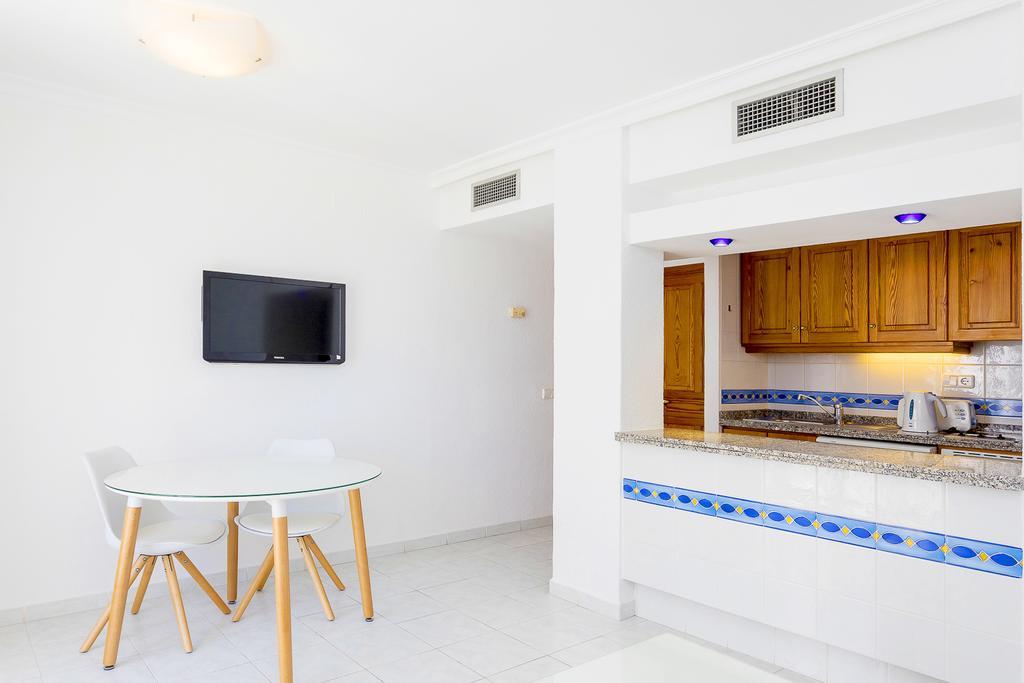 Aparthotel Duquesa Playa ซานตาเอวเลเรียเดสริว ภายนอก รูปภาพ