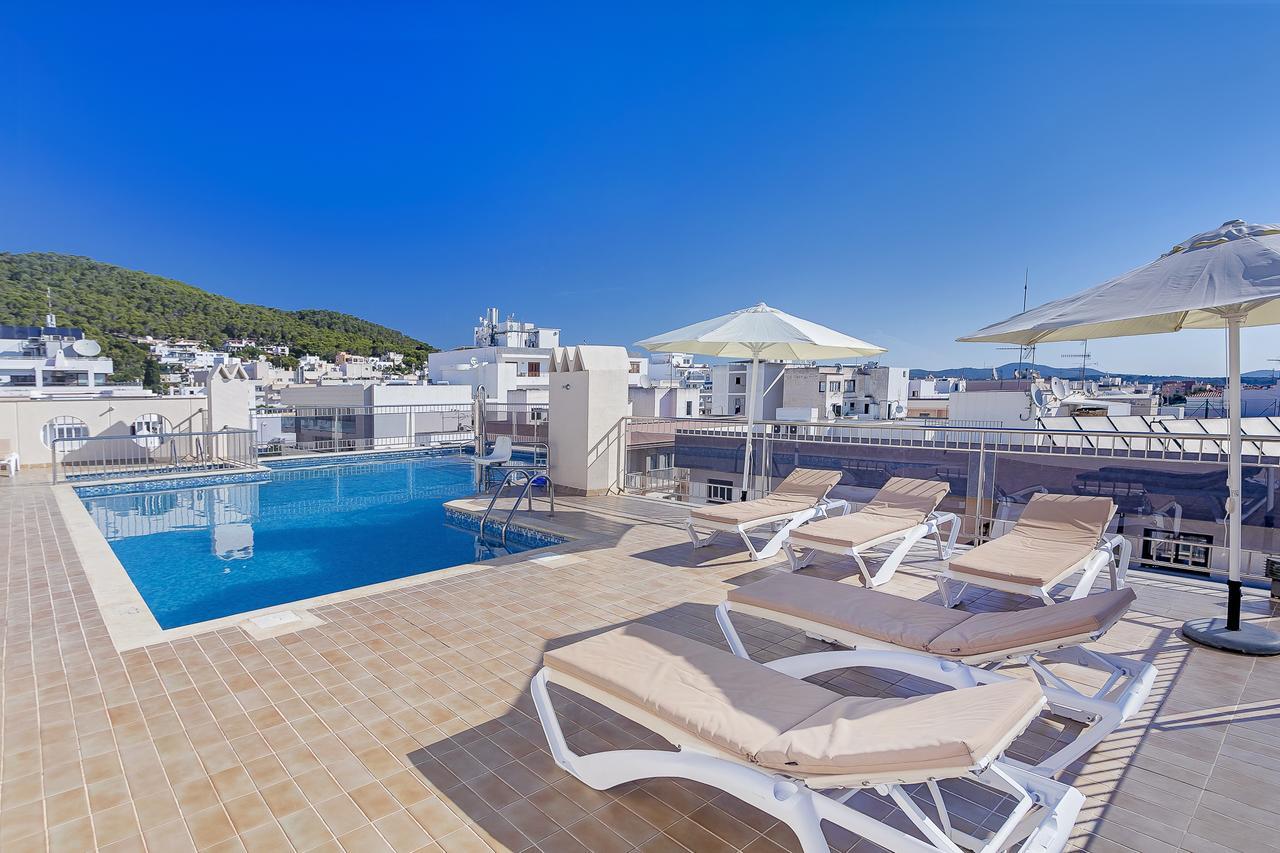 Aparthotel Duquesa Playa ซานตาเอวเลเรียเดสริว ภายนอก รูปภาพ