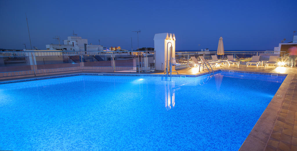 Aparthotel Duquesa Playa ซานตาเอวเลเรียเดสริว ภายนอก รูปภาพ