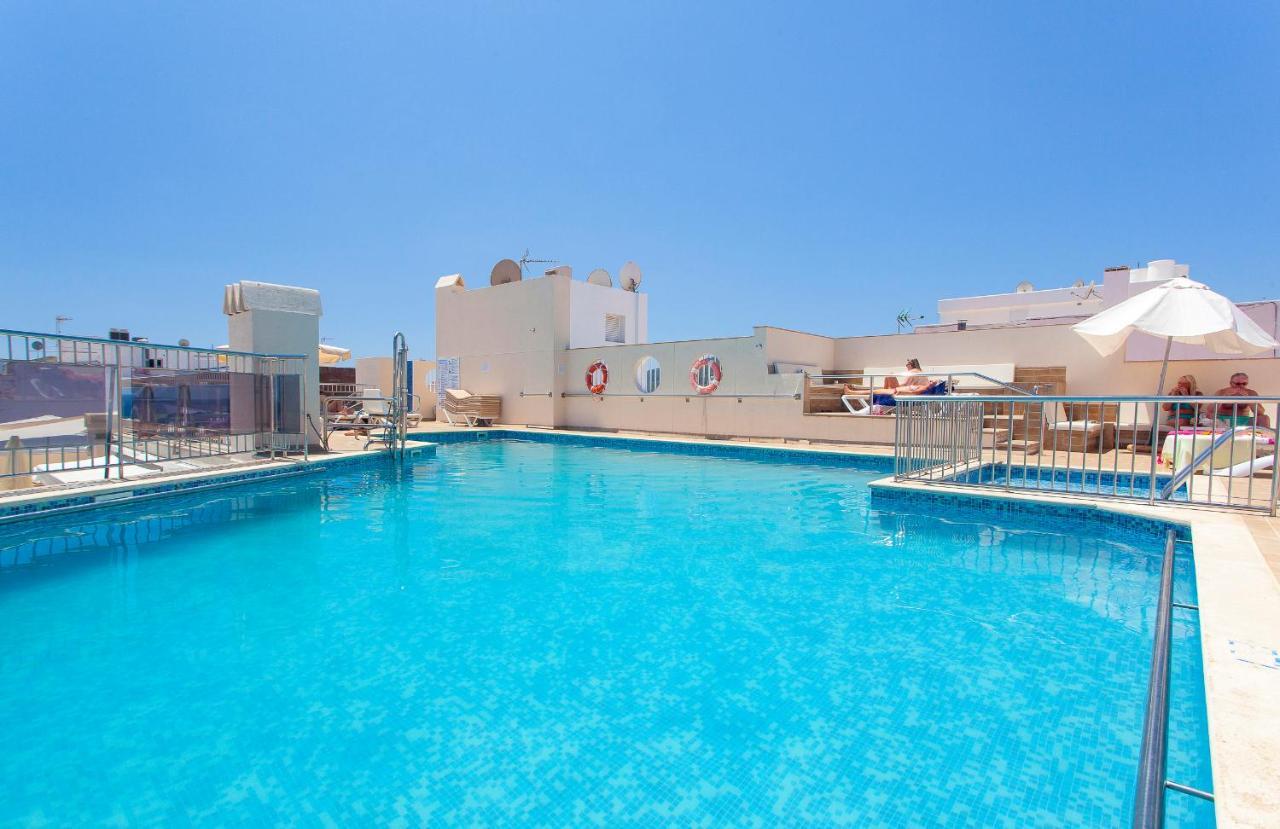 Aparthotel Duquesa Playa ซานตาเอวเลเรียเดสริว ภายนอก รูปภาพ